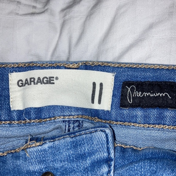 jean shorts from garage (good condition) - Picture 3 of 3